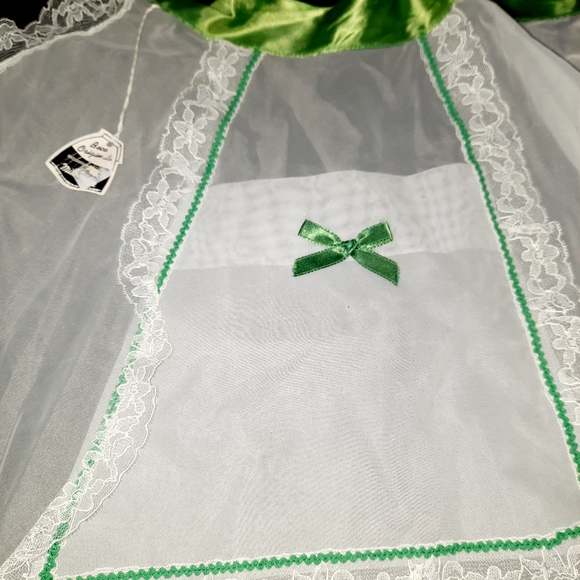 Vintage lace apron - Picture 2 of 4